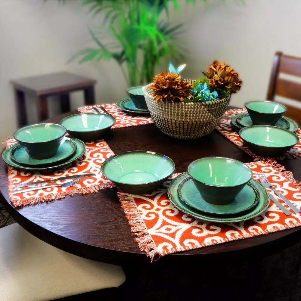 GIBSON Elite Green Lantern 16-Piece Contemporary Teal Terra Cotta Dinnerware Set (Service For 4) - Image 3
